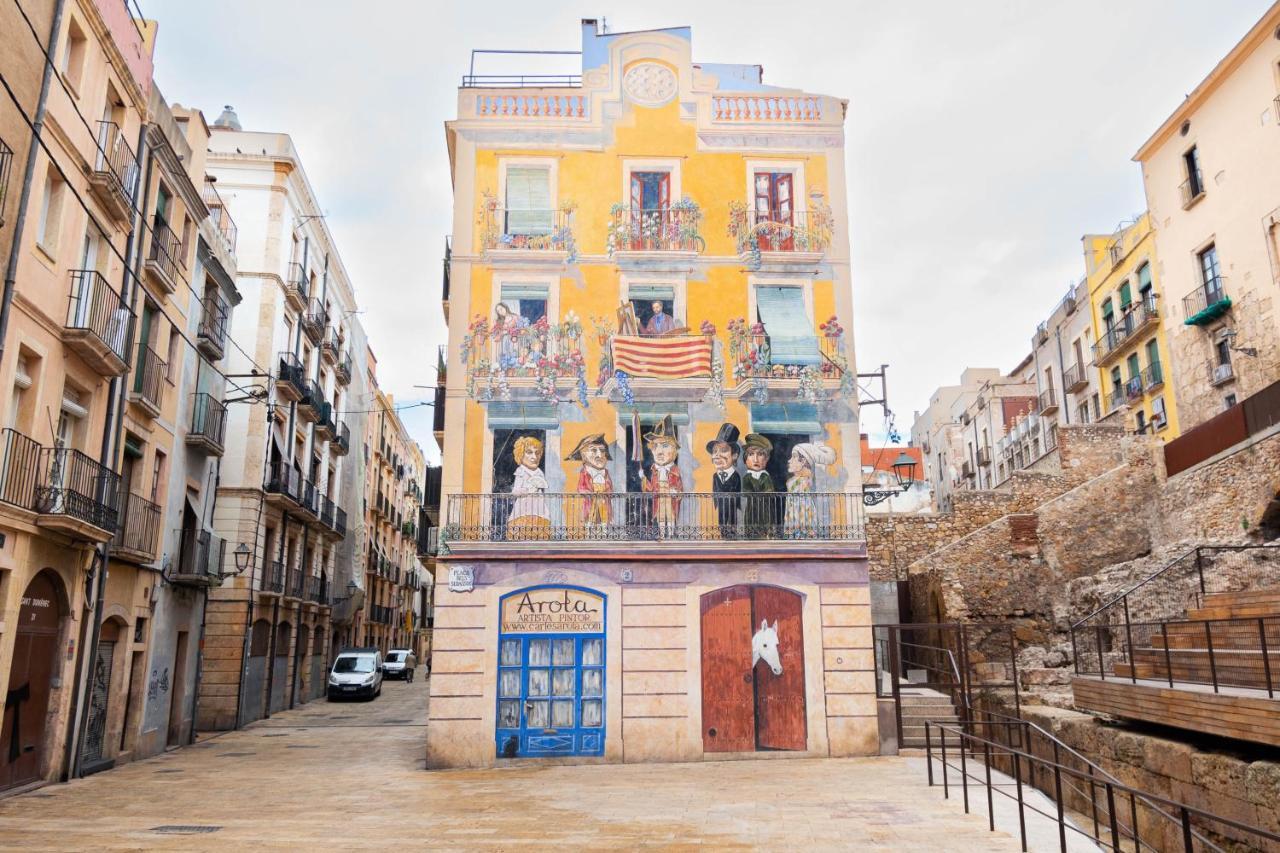 Apartamento En Plaza Sedassos Centro Historico Tarragona Bagian luar foto