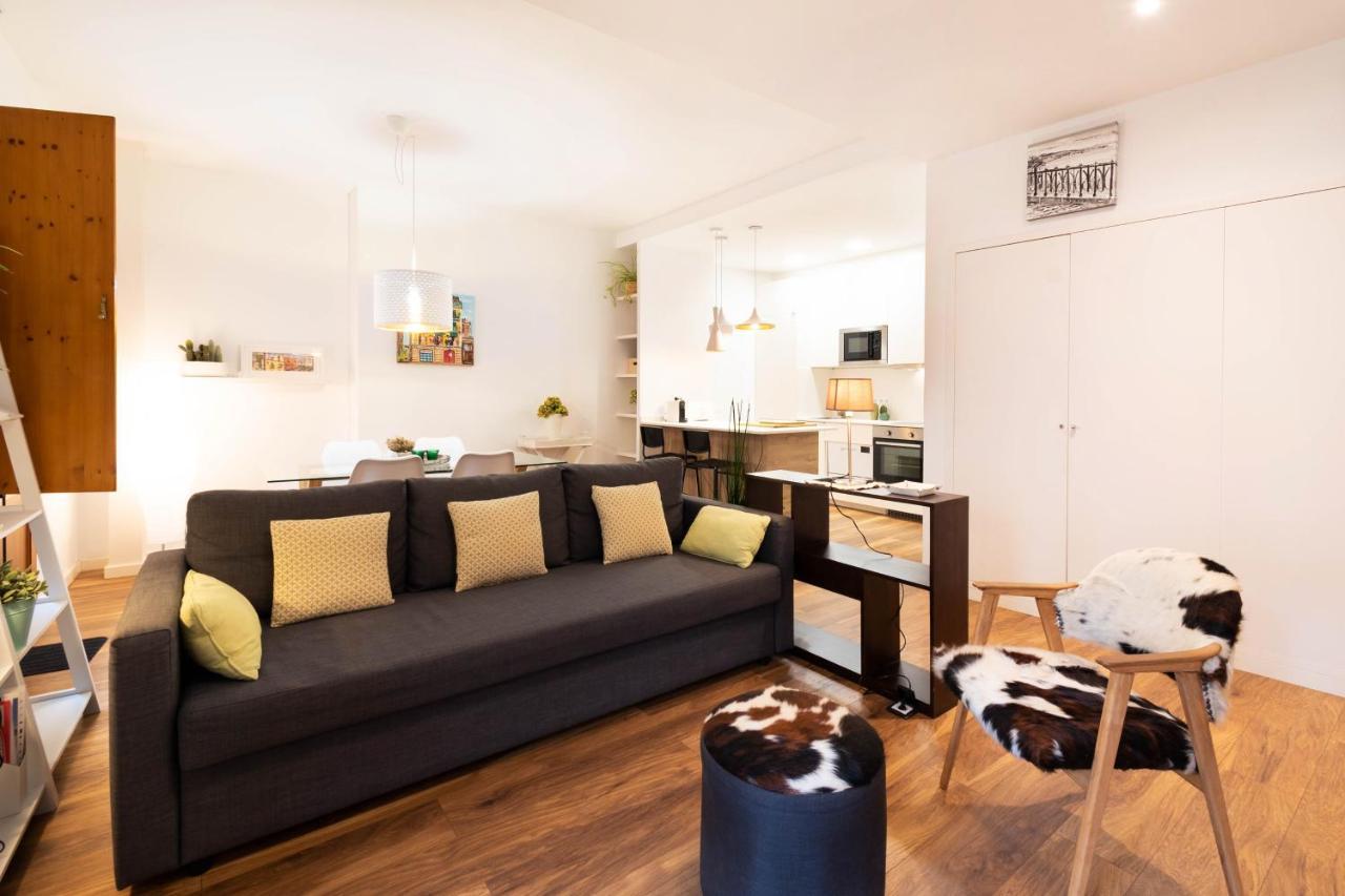 Apartamento En Plaza Sedassos Centro Historico Tarragona Bagian luar foto