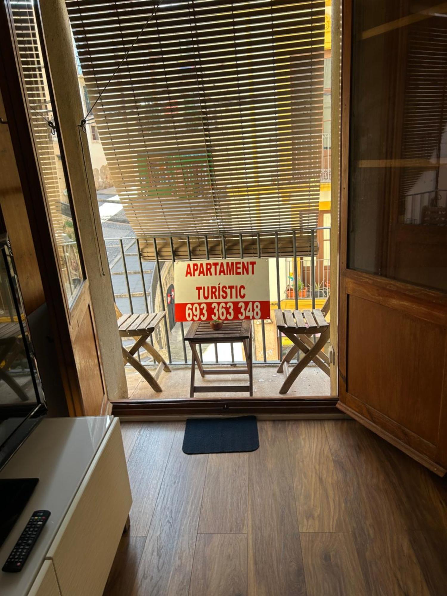 Apartamento En Plaza Sedassos Centro Historico Tarragona Bagian luar foto