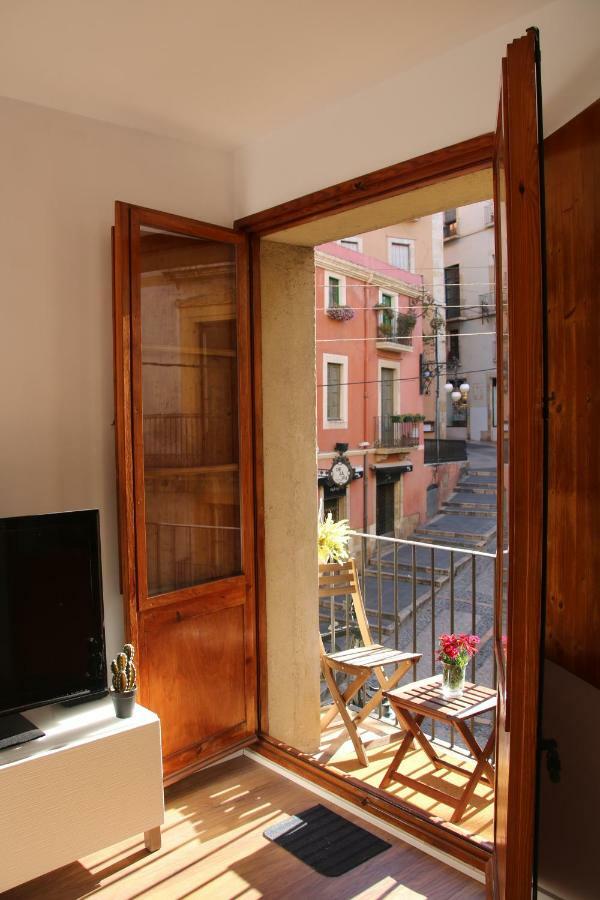 Apartamento En Plaza Sedassos Centro Historico Tarragona Bagian luar foto