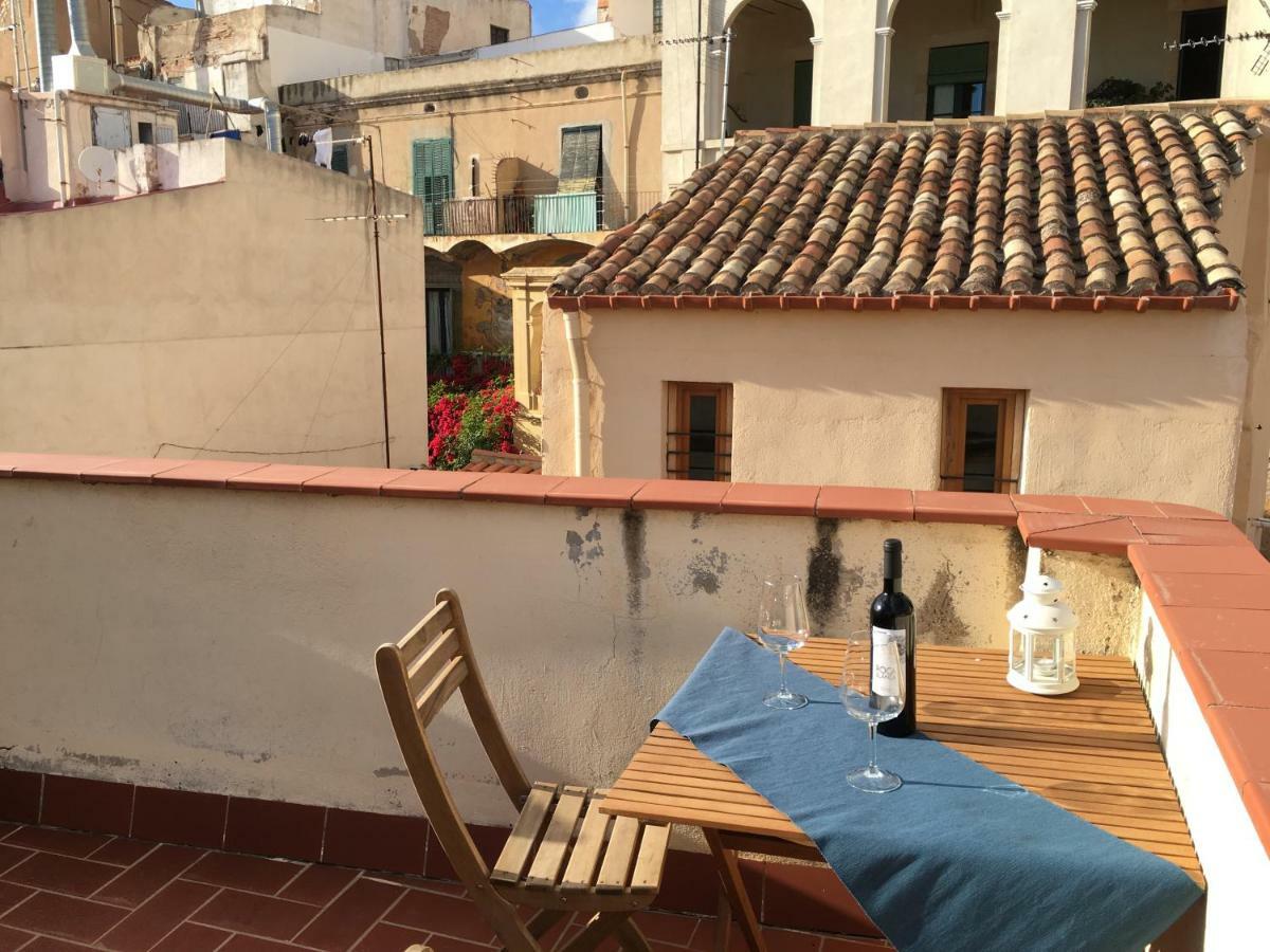 Apartamento En Plaza Sedassos Centro Historico Tarragona Bagian luar foto